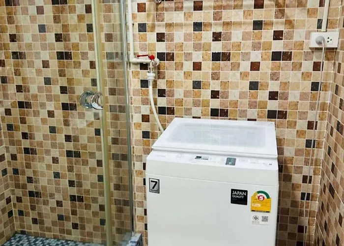 Omni Tower Serviced Nana 公寓 曼谷